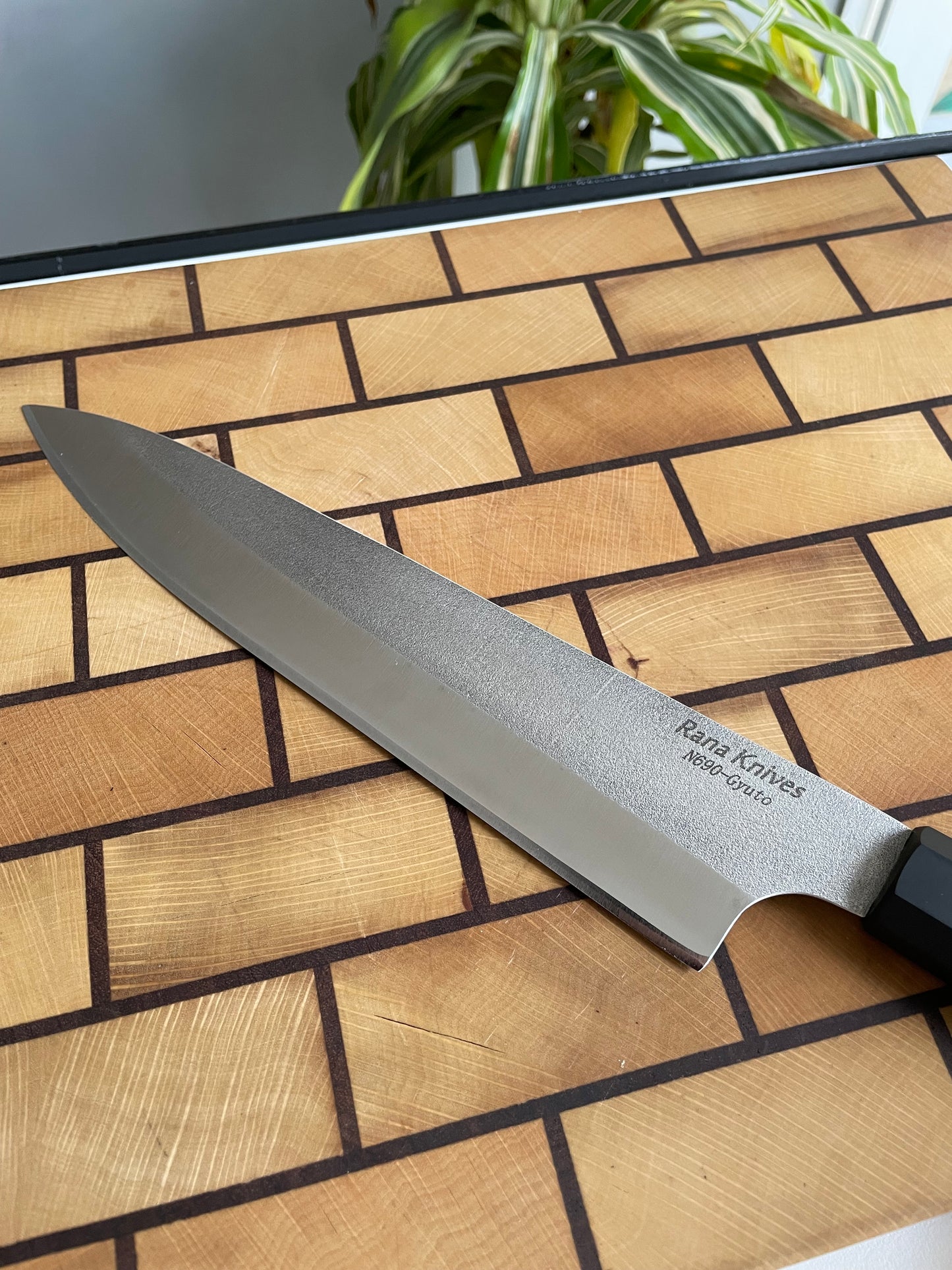 Asya Serisi Gyuto / N690